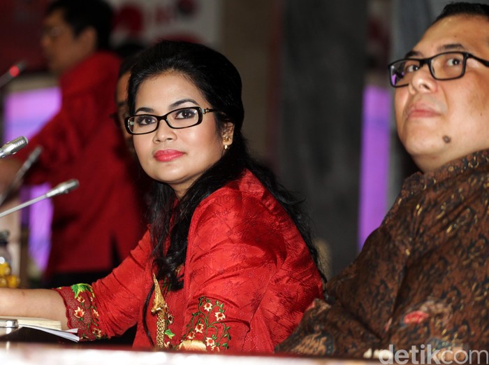 PDIP akan Usung Cawagub Cantik untuk Gus Ipul, Puti Guntur?