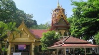 Inilah Vihara Wat Phra Mahathat di Kota Nakhon Si Thammarat. Kota ini berjarak 300 km dari Phuket, namun sering dilewatkan wisatawan (Sukma/detikTravel)