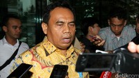 Saefullah banyak menjelaskan terkait kontribusi tambahan 15% persen yang dibebankan kepada perusahaan pengembang.