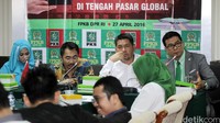 Anggota Komisi X DPR Fraksi PKB Krisna Mukti, Staf Ahli Fraksi PKB yang juga aktor film Sandy Nayoan, Ketua Persatuan Artis Film Indonesia (PARFI) Gatot Brajamusti, Aktris Film Okkie Agustina, dan Aktor Film Nasional Roy Marten menjadi narasumber dalam diskusi tersebut.