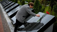 Penelitian mengungkapkan di perbatasan Ukraina dan Belarus, masih ditemukan bayi yang lahir cacat akibat radioaktif sementara tingkat warga yang menderita kanker juga masih tinggi. Gleb Garanich/Reuters/detikFoto.