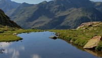 Saat musim semi dan panas, area pegunungannya indah banget. (Visit Andorra)