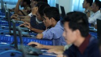 PLN menjadi perusahaan pertama di Indonesia yang mengembangkan tes IQ menggunakan metode CAT untuk seleksi calon pegawai baru. Pengembangan metode ini dilakukan oleh Assesment Center PLN yang berada di bawah Unit PLN Pusat Pendidikan dan Pelatihan (Pusdiklat) bersama ahli psikometri, baik dari dalam maupun luar negeri. Agus Trimukti/Humas PLN.