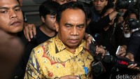 Saefullah kemudian menyebut bahwa soal kontribusi tambahan itu direncanakan untuk diatur dalam Peraturan Gubernur (Pergub). Namun hal itu sempat ditentang oleh Gubernur DKI Jakarta Basuki Tjahaja Purnama.