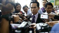 Kuasa hukum Fahri Hamzah, Mujahid Al Latief memberikan keterangan usai sidang.