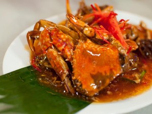Yuk, Jajan Seafood Enak Murah Meriah di 5 Warung Seafood Ini!