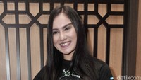 Kini, Irish mengaku lebih banyak disibukkan dengan kegiatan yang ada. Pool/Noel/detikFoto.