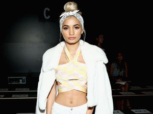Penyanyi 19 Tahun Jadi Direktur Fashion Label Milik Madonna
