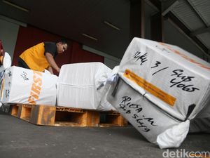 Makin Banyak Orang Belanja Online, Kok Industri Kargo RI Turun?