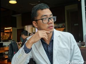 Mamet Pensiun Sinetron dan Bangun Startup