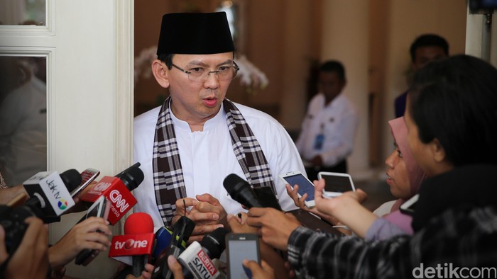 Masalah KJP Hingga JPO Paling Banyak Dilaporkan DPRD ke Ahok Saat Paripurna