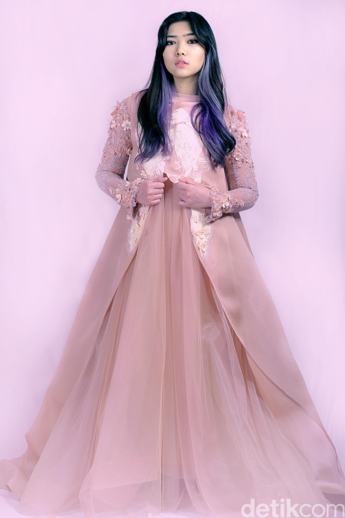 Stunning Goddess, Isyana Sarasvati