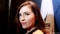 Kini ia lebih fokus mengurus suami daripada harus tampil di layar kaca. Pool/Gus Mun/detikFoto