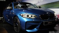 Mesin itu mampu membuat mobil melesat dari posisi diam sampai kecepatan 100 km/jam hanya dalam 4,3 detik. Sementara kecepatan tertingginya mencapai 250 km/jam.