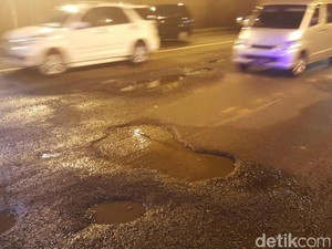 Tol JORR Ada Kepadatan karena Perbaikan Jalan di Terowongan Pasar Rebo