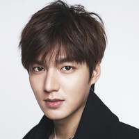 Saat kelas 5 SD, Lee Min Ho mengalami cedera serius. Ia pun jadi tidak bisa bermain bola lagi.  Foto: Starhaus Entertainment.