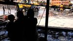 Bermain di Reruntuhan Kampung Luar Batang