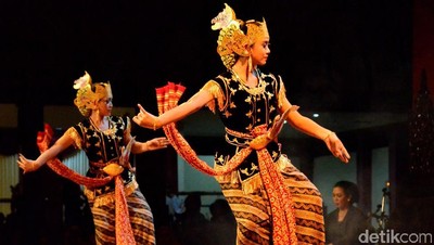 Tari Sedunia di ISI Surakarta