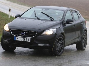 Volvo Mulai Uji Pesaing BMW X1 dan Audi Q3