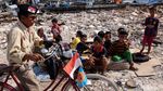Bermain di Reruntuhan Kampung Luar Batang