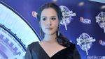 Raisa Menawan Dibalut Gaun Hitam