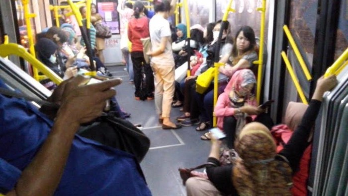 Sisingamangaraja Arah Semanggi Macet, Titik Kepadatan di Bunderan Senayan