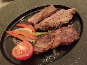 Sensasi Lezat dan Sehat Beef Lava Stone di Orient8