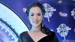 Raisa Menawan Dibalut Gaun Hitam