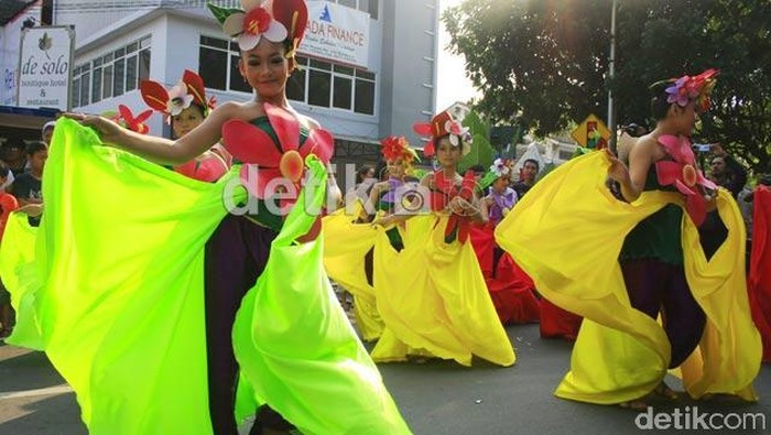 Solo Menari 24 Jam Tampilkan 6000 Penari