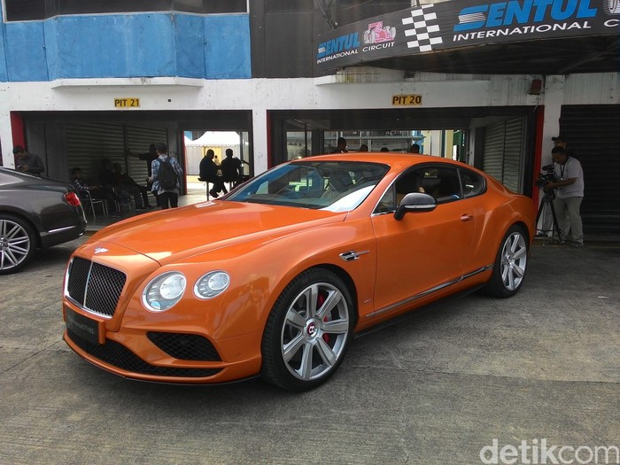 Bentley Siapkan Mobil Hybrid Bermesin V6