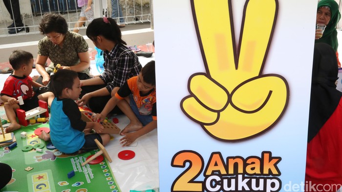 Ilustrasi keluarga berencana. Foto: Ari Saputra Ilustrasi keluarga berencana. Foto: Ari Saputra