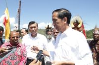 Jokowi di Pelabuhan Depapre