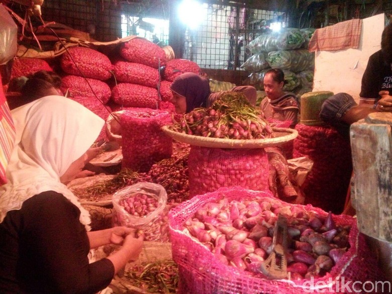 Ini Harga Bawang Merah di Pasar Induk Kramat Jati