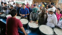 Sandiaga Uno blusukan ke Pasar Kebon Pala, Jakarta, Minggu (1/5/2016).