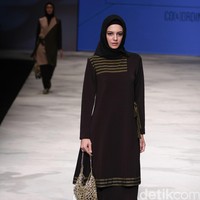 Zaskia Sungkar for Wardah Co[l]ordination. Indonesia Fashion Week 2016 at Jakarta Convention Center. Senayan. Jakarta. [Foto: Mohammad Abduh/Wolipop]