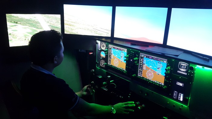 Serunya Menjajal Simulator Pesawat Full Motion di Sekolah Pilot Banyuwangi