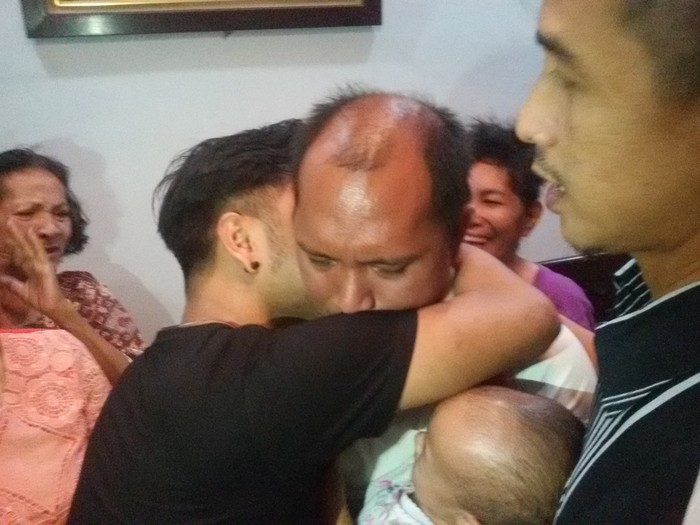Alvian Tiba di Rumah, Keluarga Menangis Haru