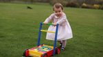 So Cute! Putri Charlotte Menggemaskan di Usia 1 Tahun