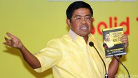 Sementara Idrus mundur dari pencalonan.