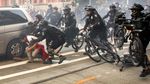 Aksi Demo May Day di AS Rusuh
