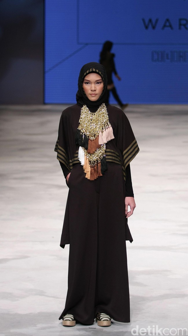 Zaskia Sungkar for Wardah Co[l]ordination. Indonesia Fashion Week 2016 at Jakarta Convention Center. Senayan. Jakarta. [Foto: Mohammad Abduh/Wolipop]