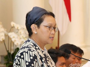 Menlu Lakukan Upaya Diplomatik untuk Bertemu 2 Mahasiswi Indonesia di Turki