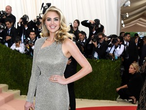 Cincin Tunangan Kate Upton Seharga Rp 19,8 M