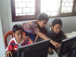 Ini Bedanya Laptop Merah Putih dan Laptop untuk Sekolah