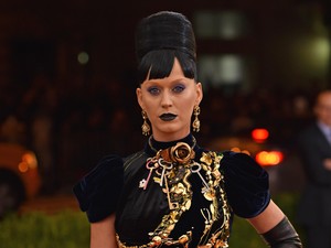 Akrabnya Katy Perry dengan Mantan Istri Orlando Bloom, Miranda Kerr