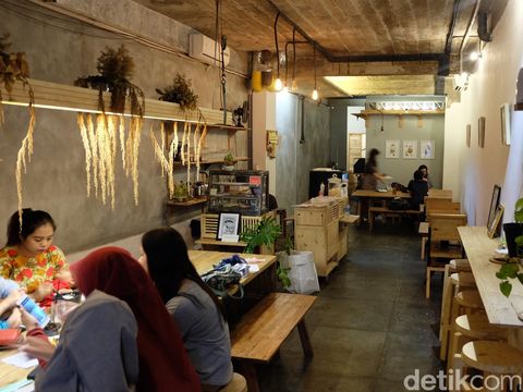 Saat Warung  Makan  Tempo Doeloe Tampil Kontemporer di Rumpun