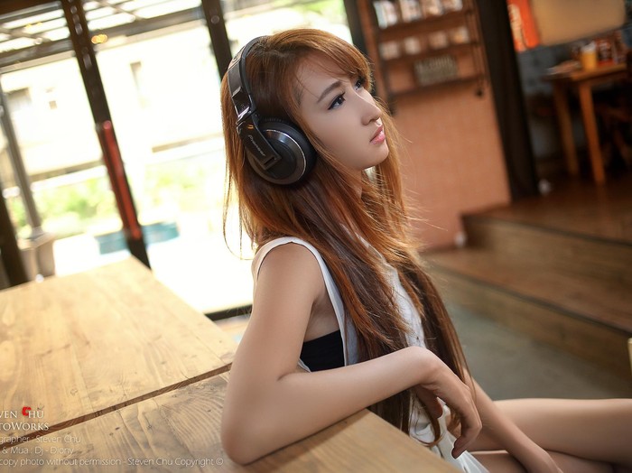 Terjun ke Dunia Hiburan, DJ Diony Ditentang Orangtua