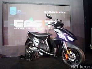 Pertarungan Motor Listrik di Indonesia