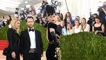 Parade Busana Seksi dan Futuristik di Met Gala 2016 (1)