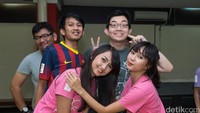 Acara tersebut hanya diikuti Official Fans Club (OFC) JKT48.